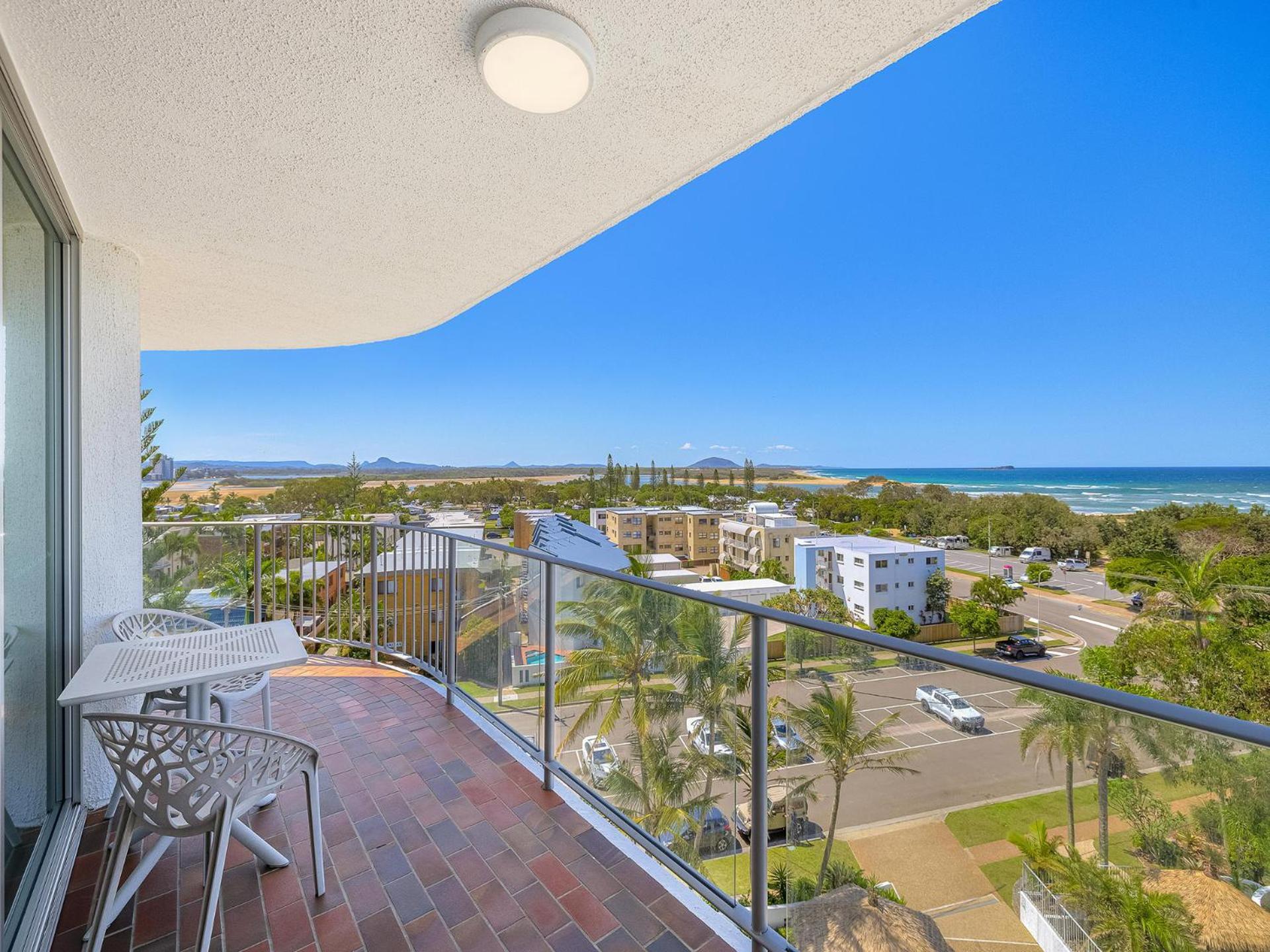 Chateau Royale Beach Resort Maroochydore Extérieur photo