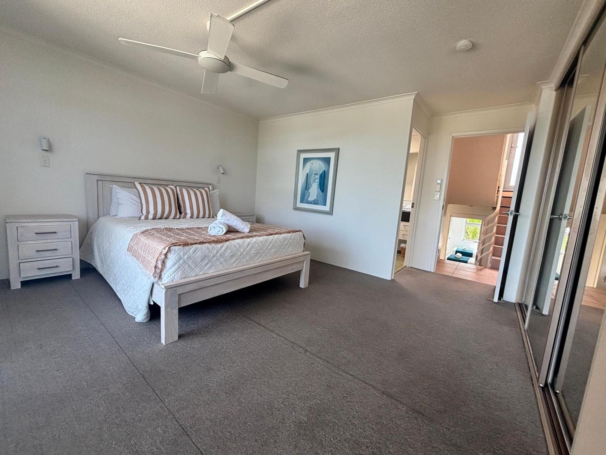 Chateau Royale Beach Resort Maroochydore Extérieur photo